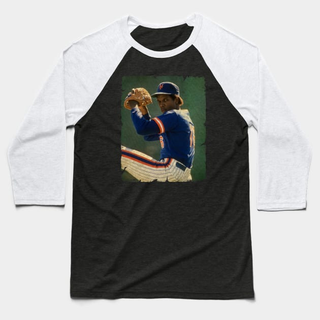 Dwight Gooden in New York Mets Baseball T-Shirt by anjaytenan